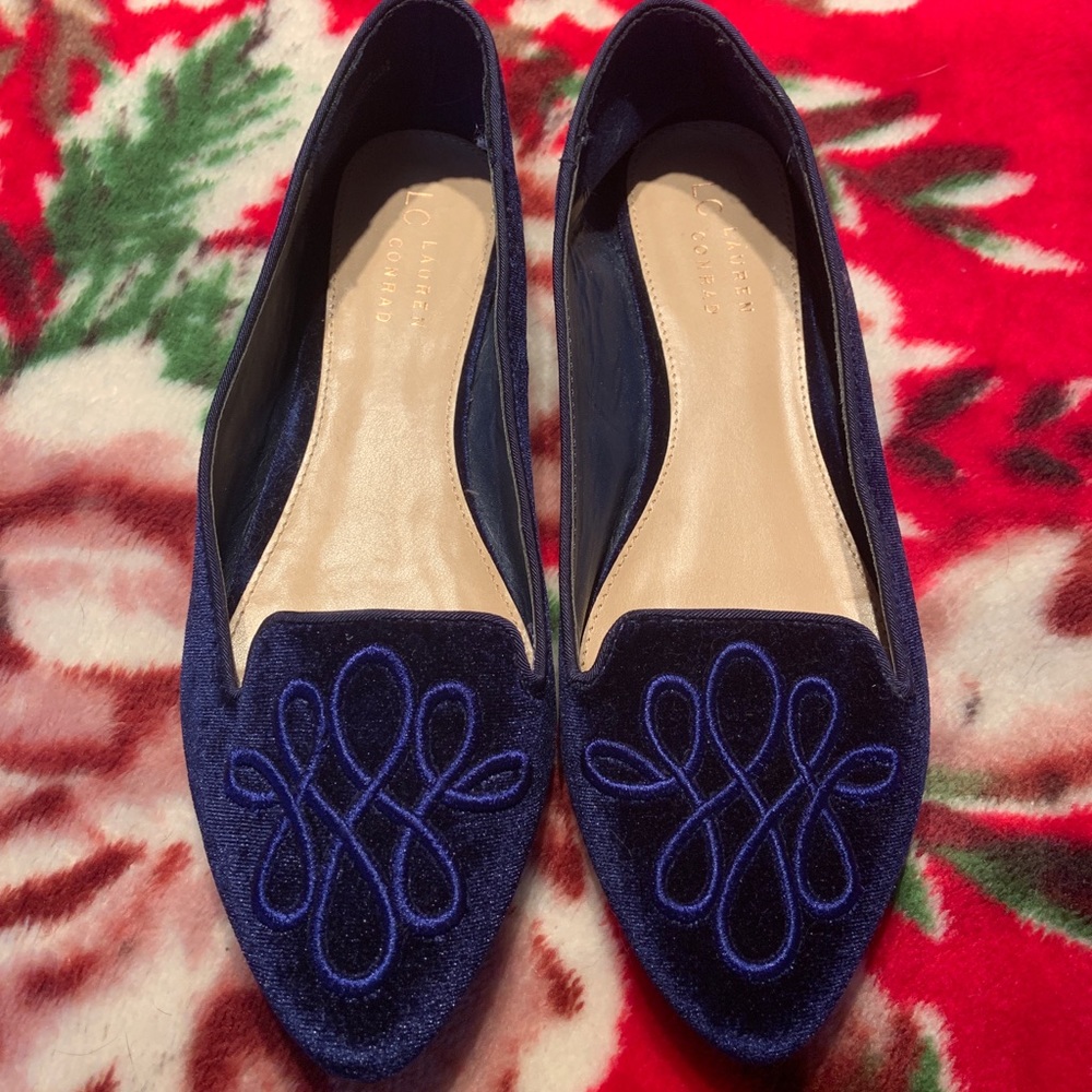 Blue velvet flats